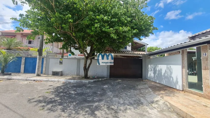 Foto 1 de Casa com 5 Quartos à venda, 161m² em Arsenal, São Gonçalo