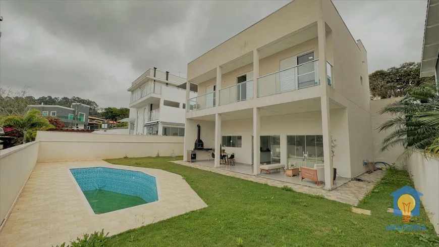 Foto 1 de Casa de Condomínio com 3 Quartos à venda, 231m² em Pitas, Cotia