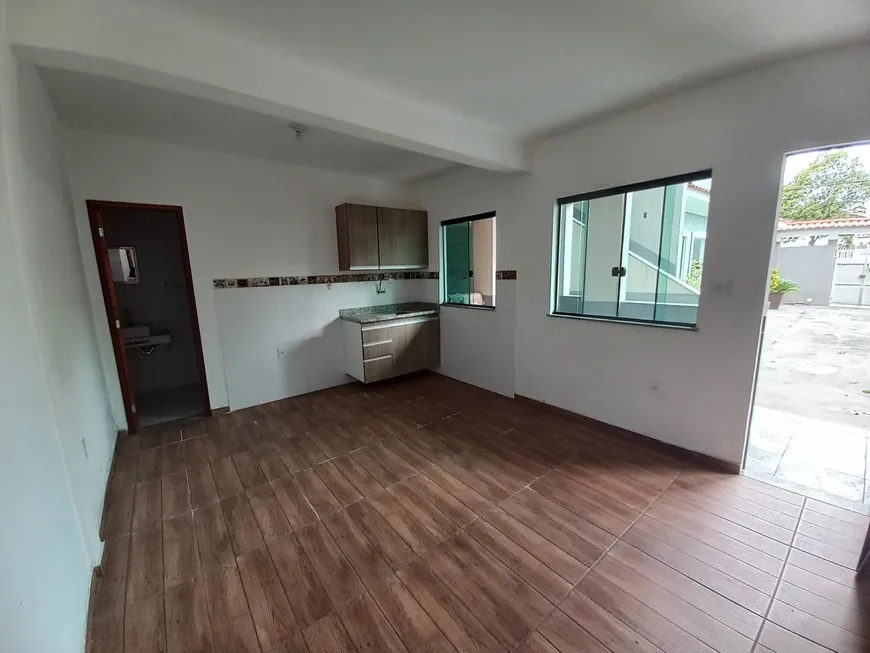 Foto 1 de Apartamento com 1 Quarto para alugar, 40m² em Chácaras Rio-Petrópolis, Duque de Caxias