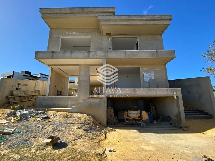 Foto 1 de Casa com 4 Quartos à venda, 455m² em Alphaville, Vespasiano