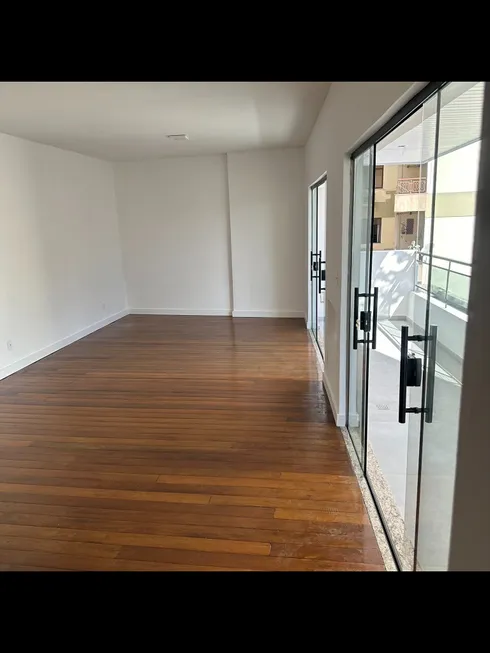 Foto 1 de Apartamento com 3 Quartos à venda, 156m² em Centro, Nova Iguaçu