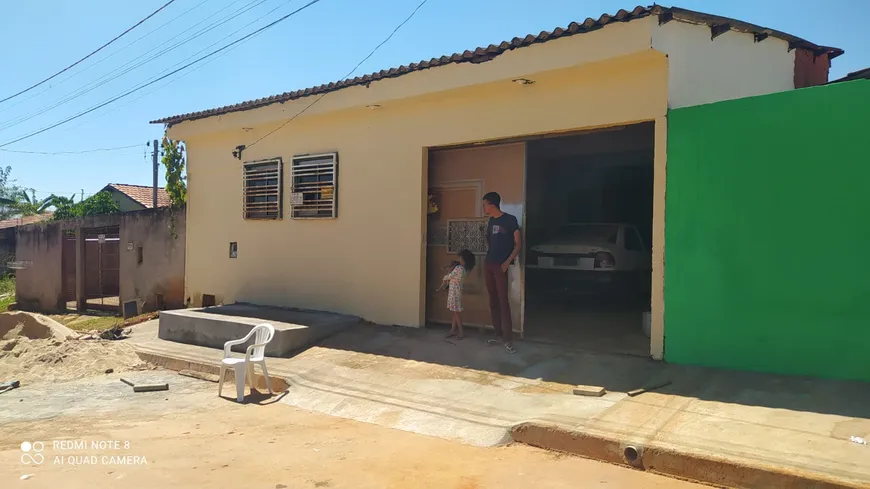 Foto 1 de Sobrado com 3 Quartos à venda, 182m² em Conjunto Residencial Paulo Pacheco, Goiânia