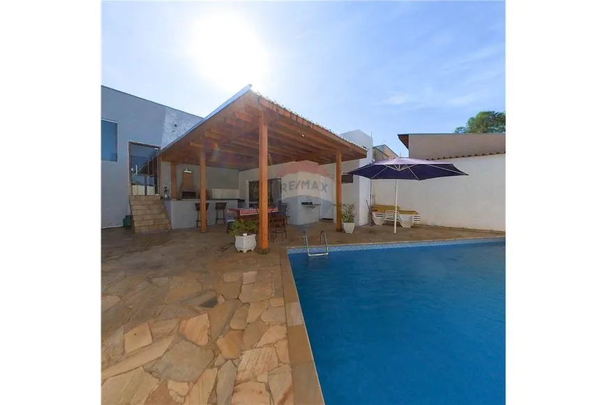 Foto 1 de Casa com 3 Quartos à venda, 285m² em Jardim da Colina, Araras