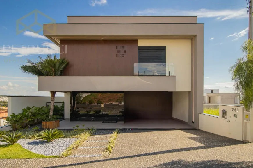 Foto 1 de Casa de Condomínio com 3 Quartos à venda, 270m² em Swiss Park, Campinas