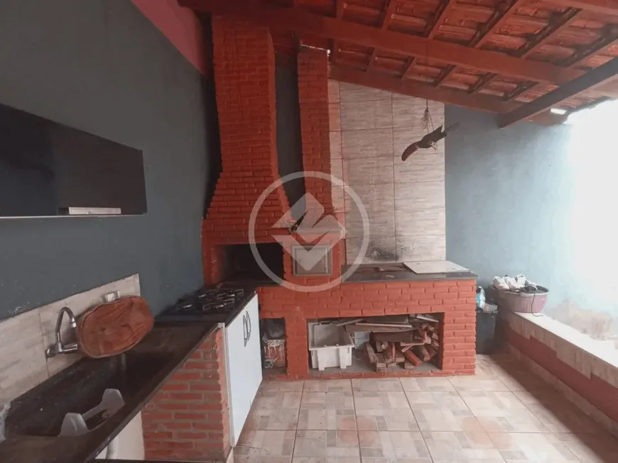 Foto 1 de Casa com 3 Quartos à venda, 180m² em Laranjeiras, Uberlândia