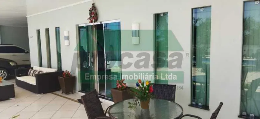 Foto 1 de Casa com 4 Quartos à venda, 800m² em Flores, Manaus