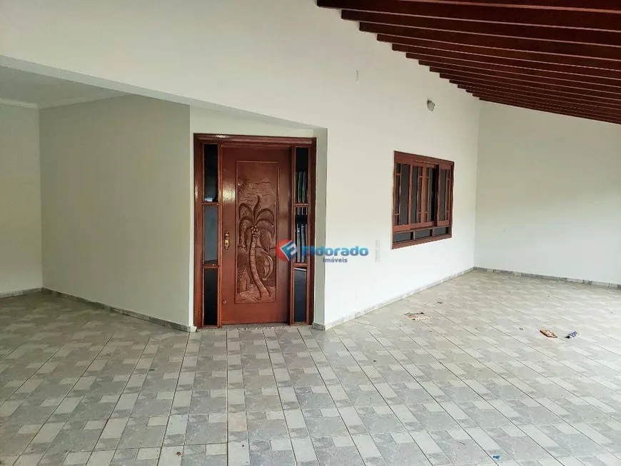 Foto 1 de Casa com 5 Quartos à venda, 300m² em Jardim Santa Izabel, Hortolândia