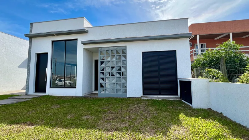 Foto 1 de Casa com 3 Quartos à venda, 85m² em Guarani, Capão da Canoa