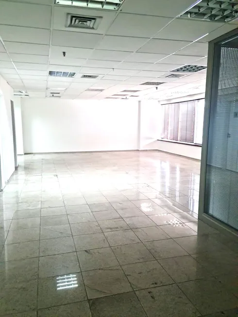 Foto 1 de Sala Comercial para alugar, 147m² em Centro, Rio de Janeiro