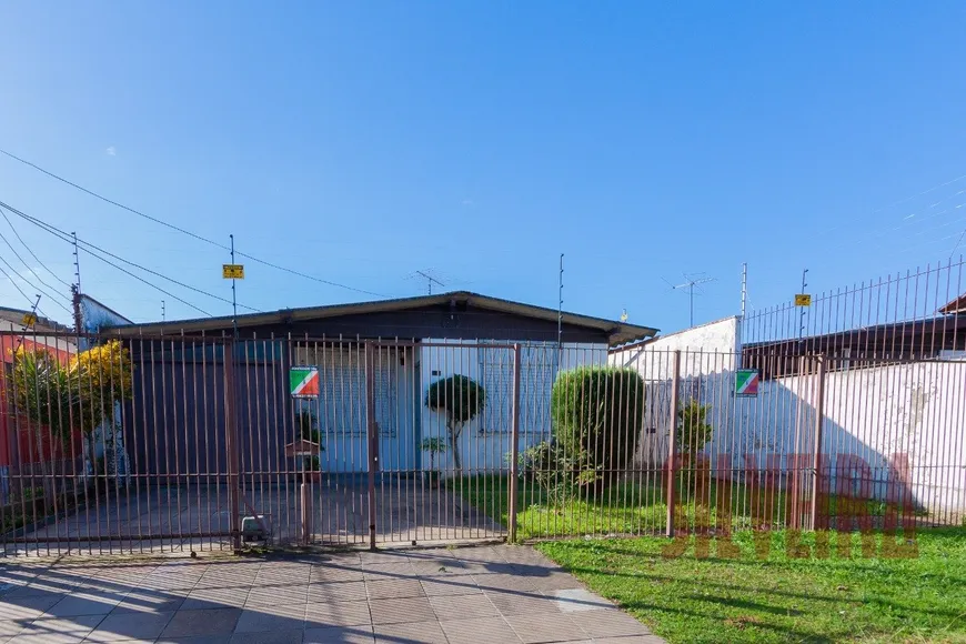 Foto 1 de Casa com 5 Quartos à venda, 266m² em Jardim Leopoldina, Porto Alegre