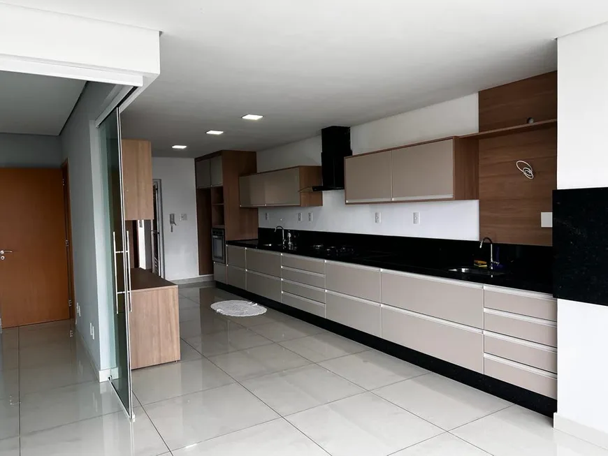 Foto 1 de Apartamento com 4 Quartos à venda, 226m² em Quilombo, Cuiabá