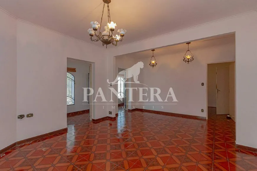 Foto 1 de Casa com 2 Quartos à venda, 184m² em Vila Scarpelli, Santo André