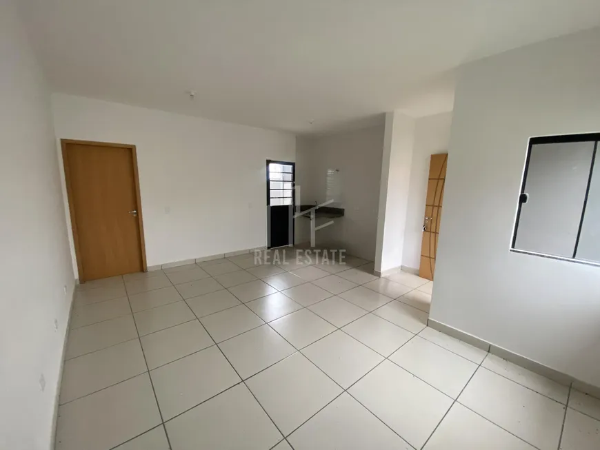 Foto 1 de Casa com 3 Quartos à venda, 81m² em Michael Licha, Londrina