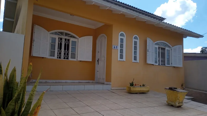 Foto 1 de Casa com 5 Quartos à venda, 270m² em Krahe, Viamão