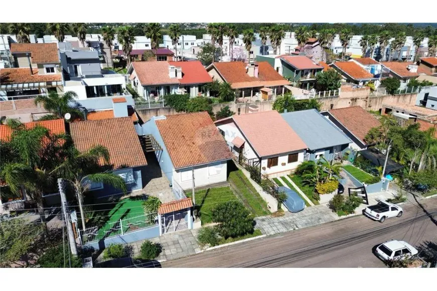 Foto 1 de Casa com 3 Quartos à venda, 85m² em Lomba do Pinheiro, Porto Alegre