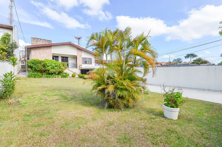 Foto 1 de Casa com 5 Quartos à venda, 231m² em Boa Vista, Curitiba