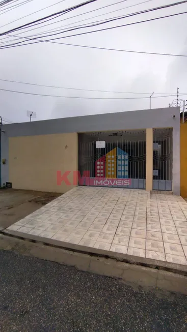 Foto 1 de Casa com 5 Quartos para venda ou aluguel, 325m² em Centro, Mossoró