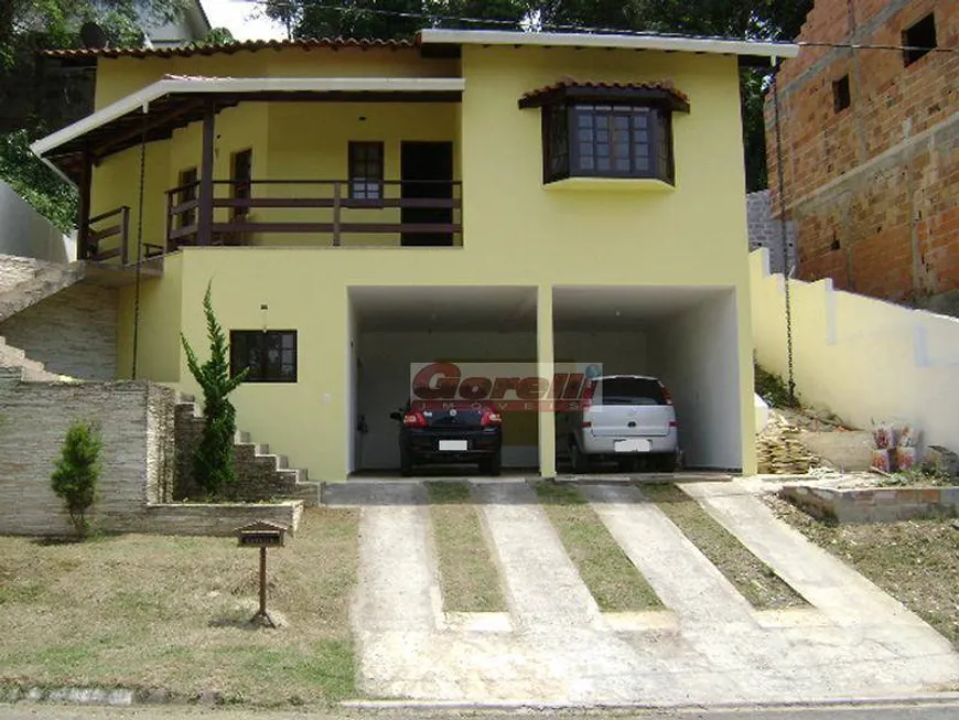 Foto 1 de Casa de Condomínio com 4 Quartos à venda, 220m² em Arujá Country Club, Arujá