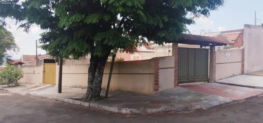 Foto 1 de Casa com 2 Quartos à venda, 338m² em Nucleo Habitacional Afonso Alves de Camargo, Apucarana