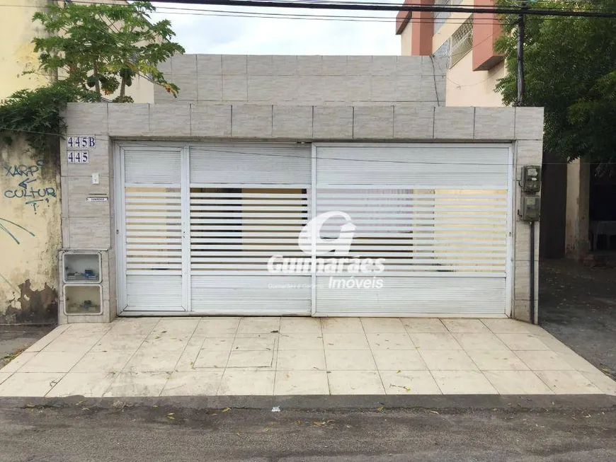 Foto 1 de Casa com 4 Quartos à venda, 189m² em Benfica, Fortaleza