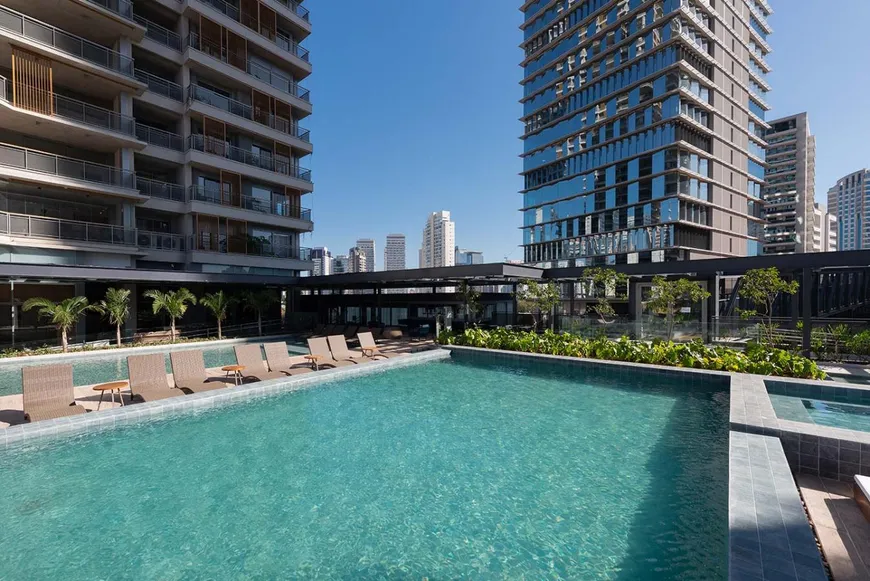 Foto 1 de Apartamento com 3 Quartos à venda, 197m² em Brooklin, São Paulo