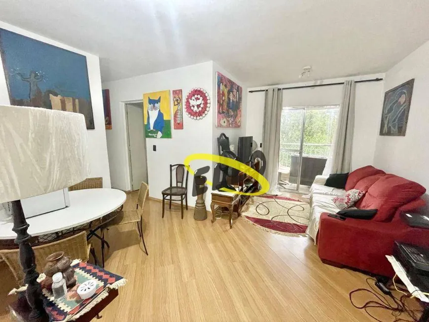 Foto 1 de Apartamento com 3 Quartos à venda, 55m² em Jardim Caiapia, Cotia