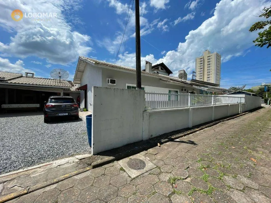 Foto 1 de Casa com 3 Quartos à venda, 130m² em Centro, Balneário Piçarras