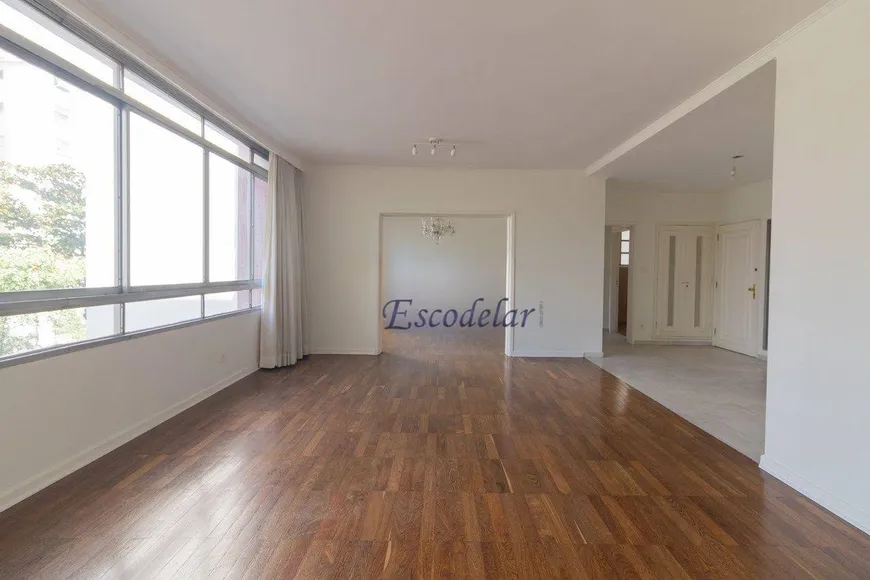 Foto 1 de Apartamento com 3 Quartos para alugar, 218m² em Higienópolis, São Paulo