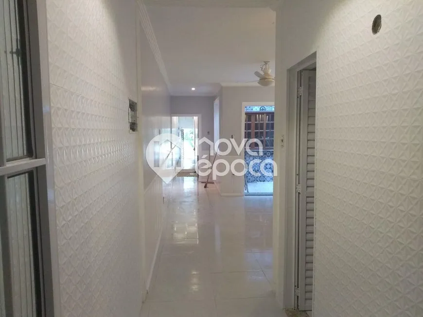 Foto 1 de Casa com 4 Quartos à venda, 172m² em Cidade Nova, Rio de Janeiro