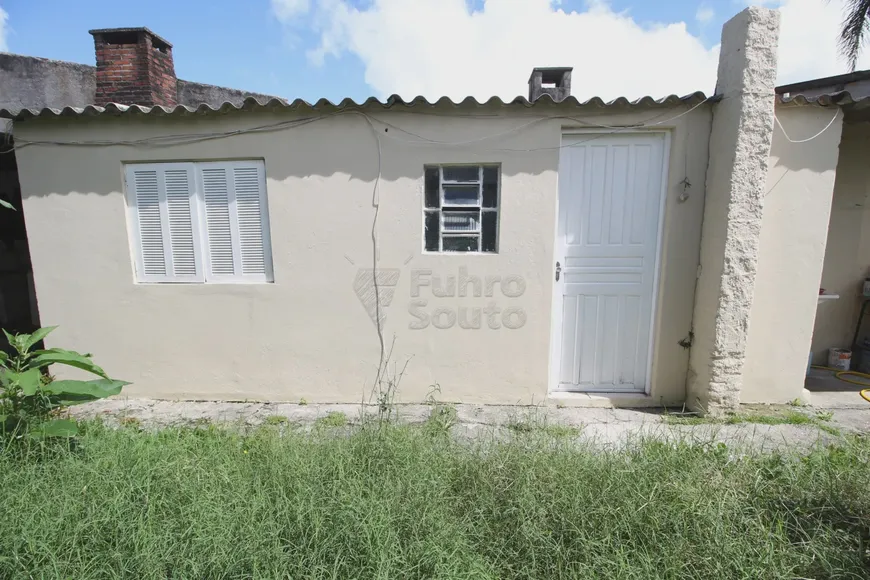 Foto 1 de Casa com 1 Quarto para alugar, 11m² em São Gonçalo , Pelotas