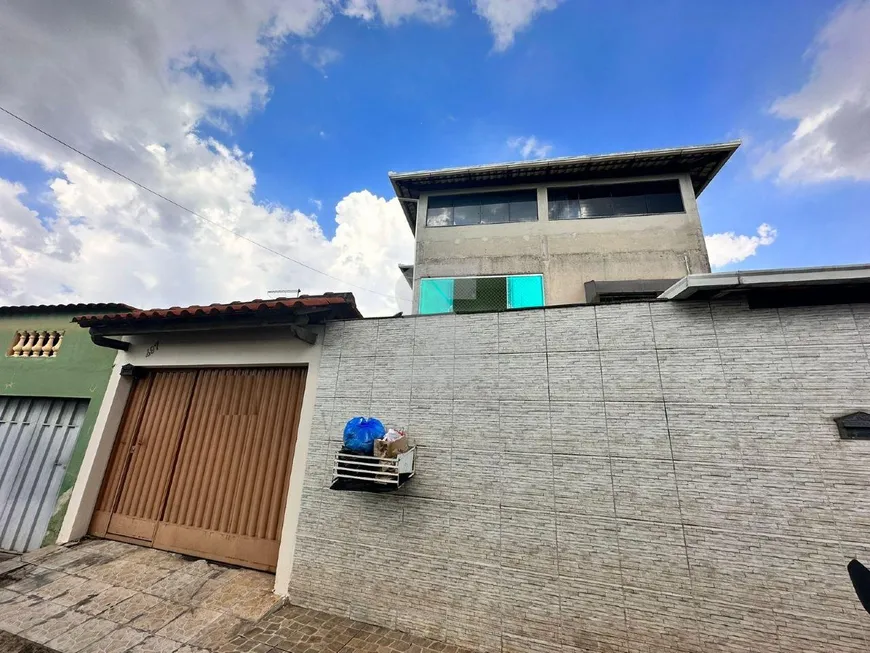 Foto 1 de Casa com 5 Quartos à venda, 136m² em Vila Panamá, Contagem