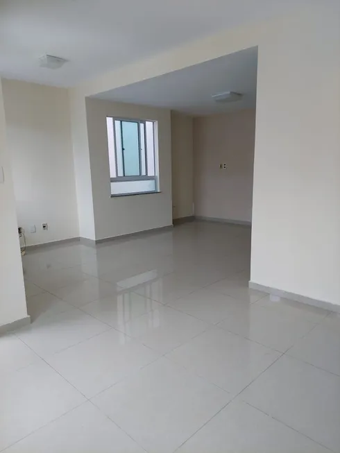 Foto 1 de Casa de Condomínio com 3 Quartos para alugar, 120m² em Tomba, Feira de Santana
