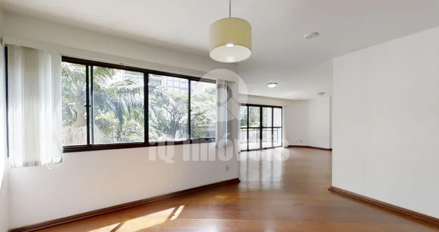 Foto 1 de Apartamento com 4 Quartos à venda, 160m² em Higienópolis, São Paulo