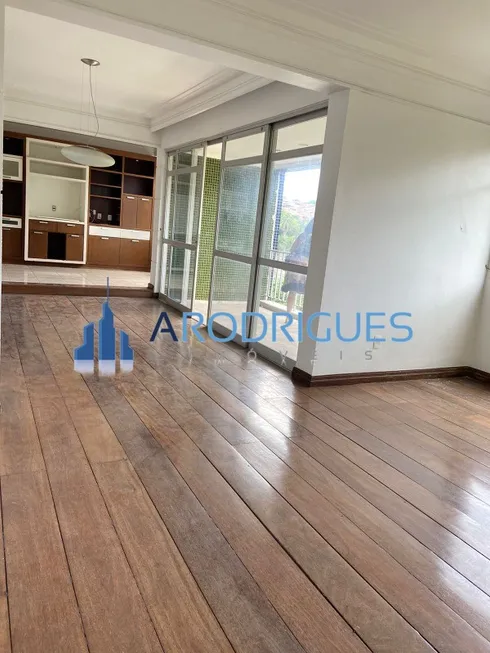 Foto 1 de Apartamento com 4 Quartos à venda, 214m² em Graça, Salvador