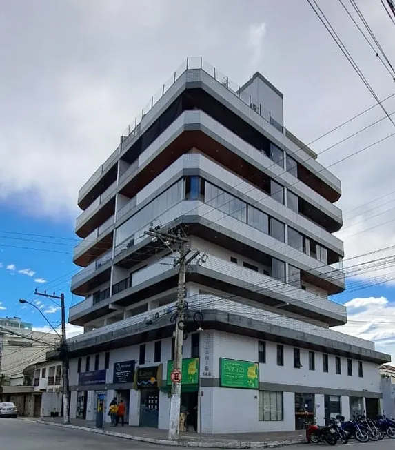 Foto 1 de Apartamento com 1 Quarto à venda, 65m² em Centro, Cabo Frio