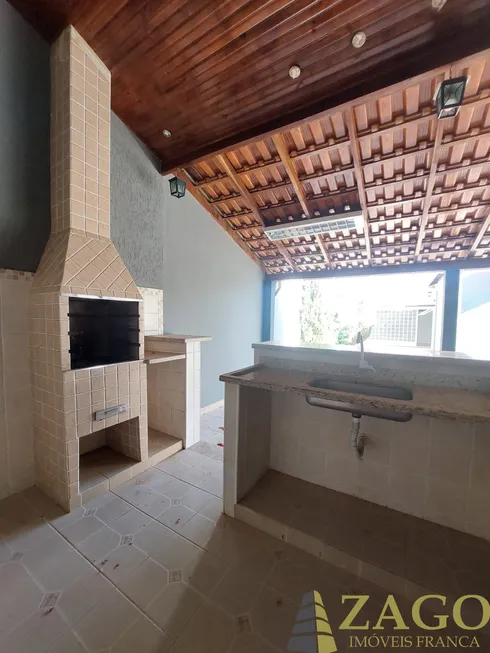 Foto 1 de Casa com 4 Quartos à venda, 320m² em Jardim Samello IV, Franca