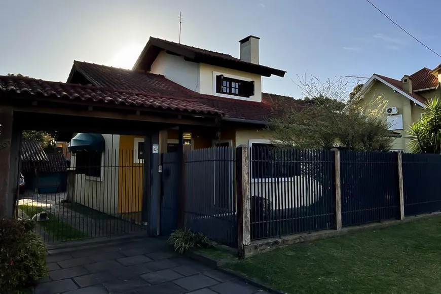 Foto 1 de Casa com 3 Quartos à venda, 212m² em Vila Suica, Canela