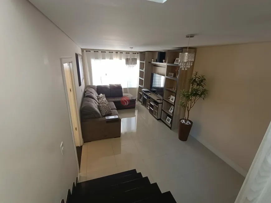 Foto 1 de Sobrado com 3 Quartos à venda, 231m² em Jardim Vila Formosa, São Paulo