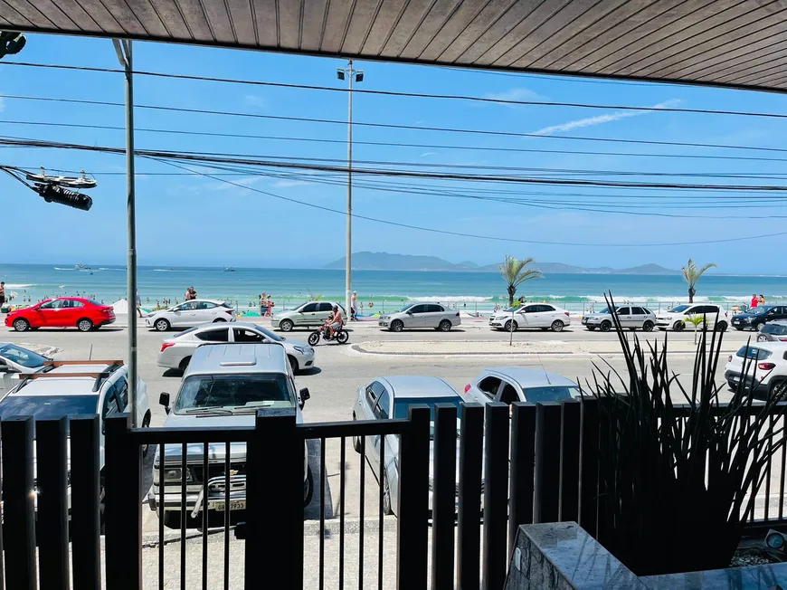 Foto 1 de Apartamento com 4 Quartos à venda, 245m² em Praia do Forte, Cabo Frio