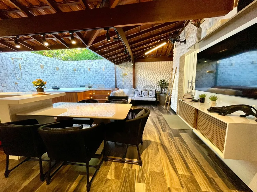 Foto 1 de Casa de Condomínio com 3 Quartos à venda, 92m² em Praia da Baleia, Serra