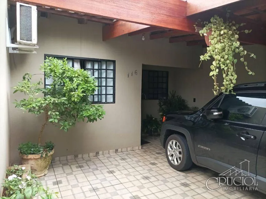 Foto 1 de Casa com 2 Quartos à venda, 80m² em Jardim Montecatini, Londrina