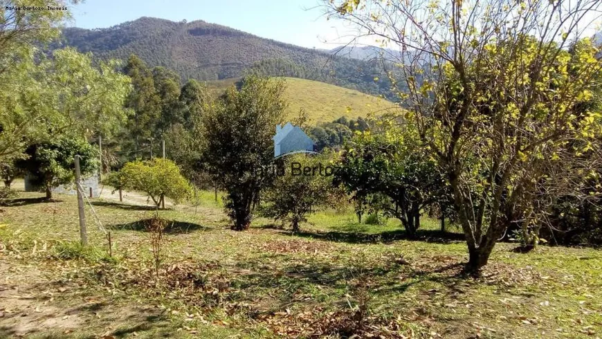 Foto 1 de Fazenda/Sítio com 4 Quartos à venda, 250m² em Boa Vista, Igaratá