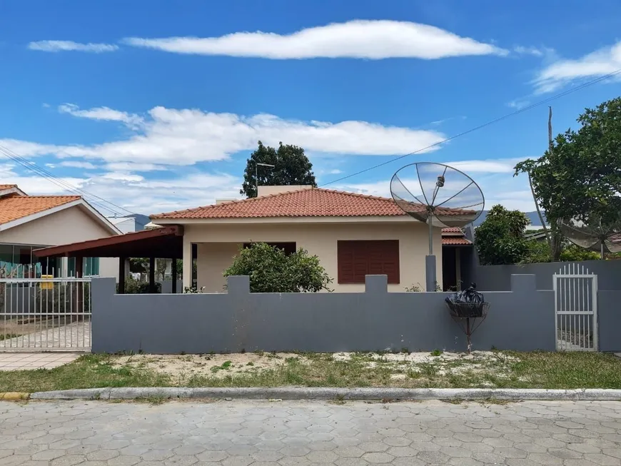 Foto 1 de Casa com 3 Quartos à venda, 100m² em Pinguirito, Garopaba