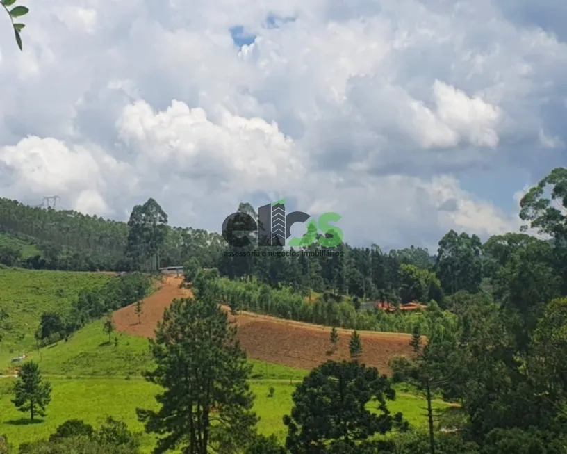 Foto 1 de Fazenda/Sítio com 9 Quartos à venda, 30000m² em , Ibiúna