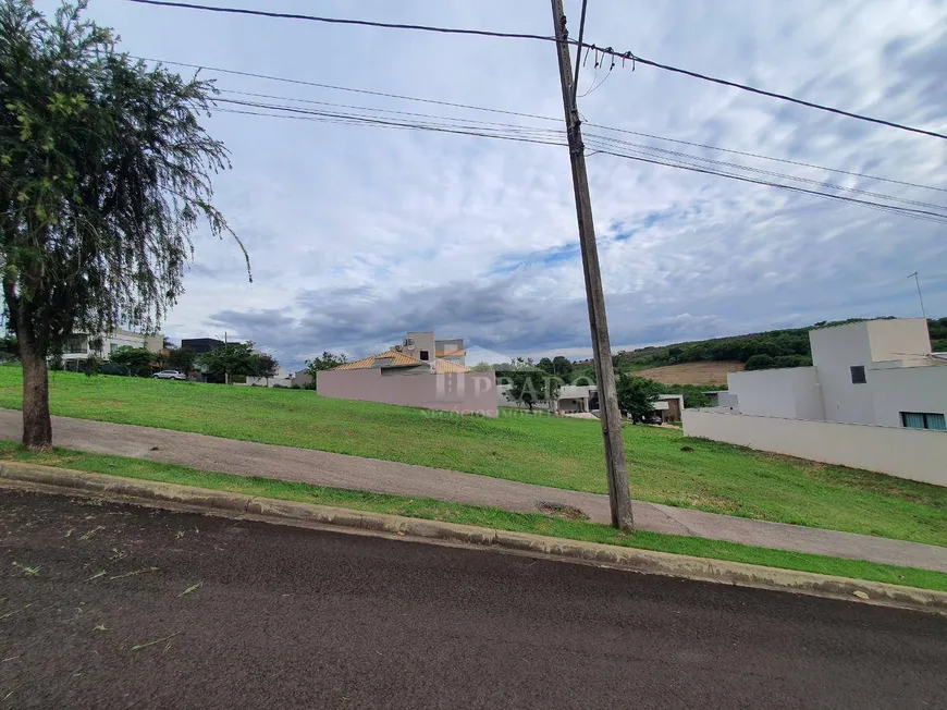 Foto 1 de Lote/Terreno à venda, 300m² em , Ibiporã