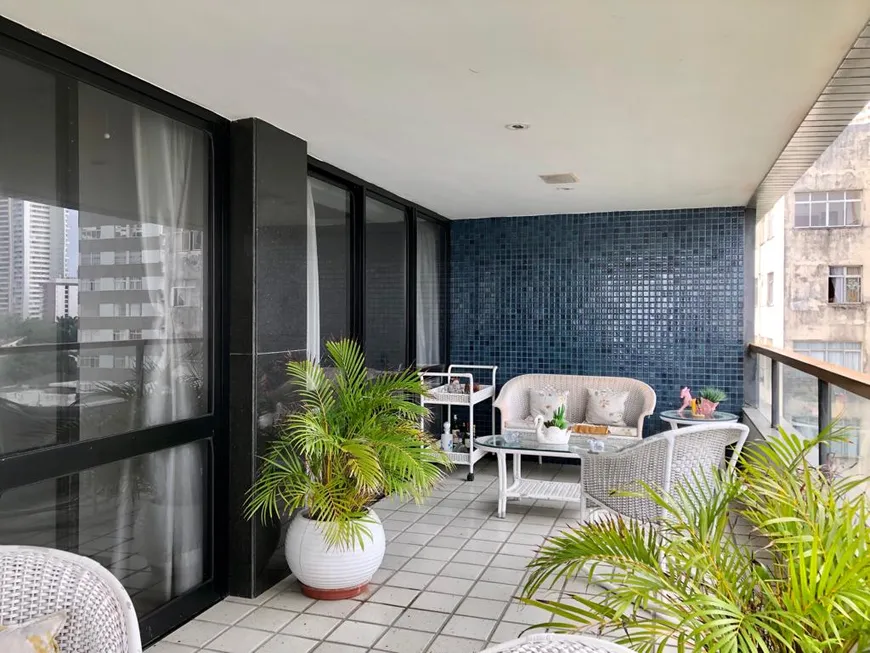 Foto 1 de Apartamento com 4 Quartos à venda, 350m² em Graça, Salvador