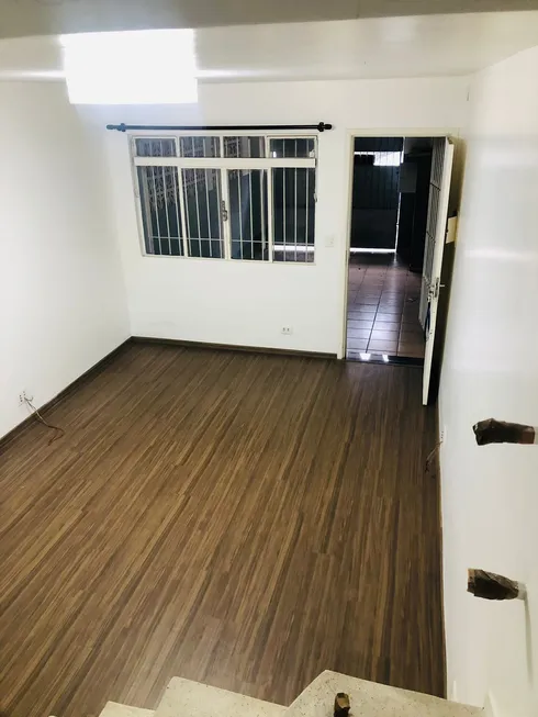 Foto 1 de Casa com 2 Quartos à venda, 70m² em Jardim do Colégio, São Paulo