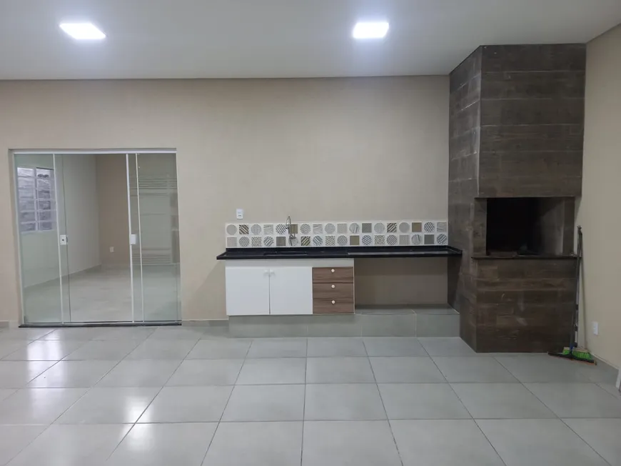 Foto 1 de Casa com 3 Quartos à venda, 110m² em Conjunto Habitacional Presidente Eurico Gaspar Dutra, Bauru