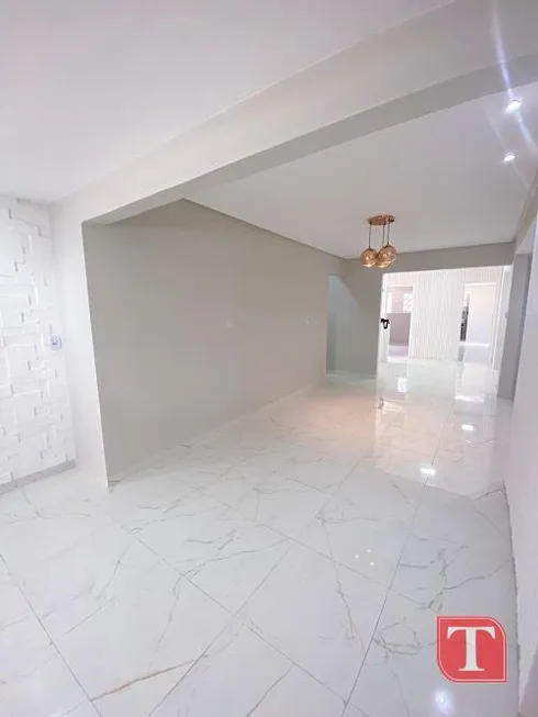 Foto 1 de Casa com 3 Quartos à venda, 176m² em Cruzeiro, Campina Grande