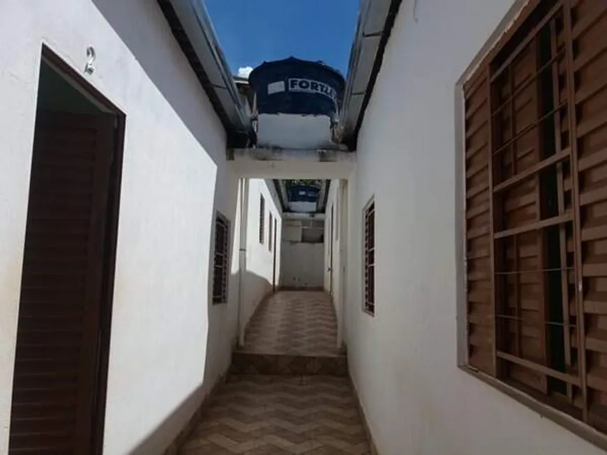 Foto 1 de Casa com 2 Quartos à venda, 60m² em Centro, Juatuba